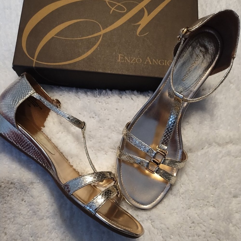 Enzo Angiolini Eanine - Free Gift!